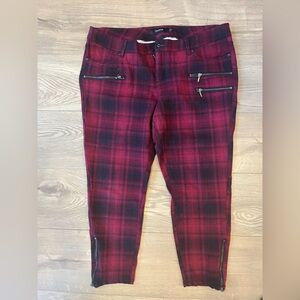 Plaid stretchy pants - ankle zipper